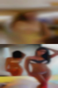 Matured couple looking naked for men woman.